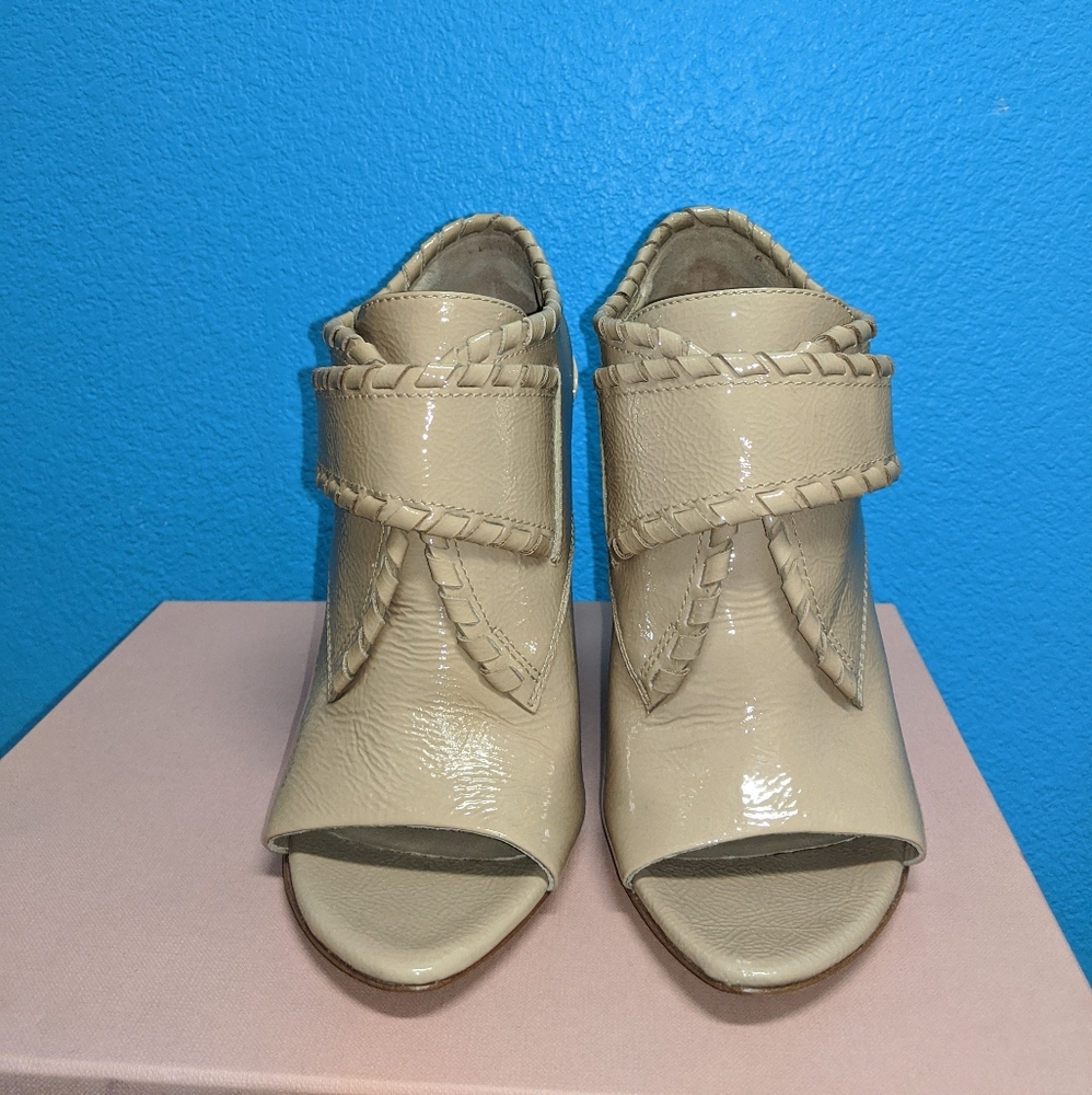 Alexander Wang size 37 booties